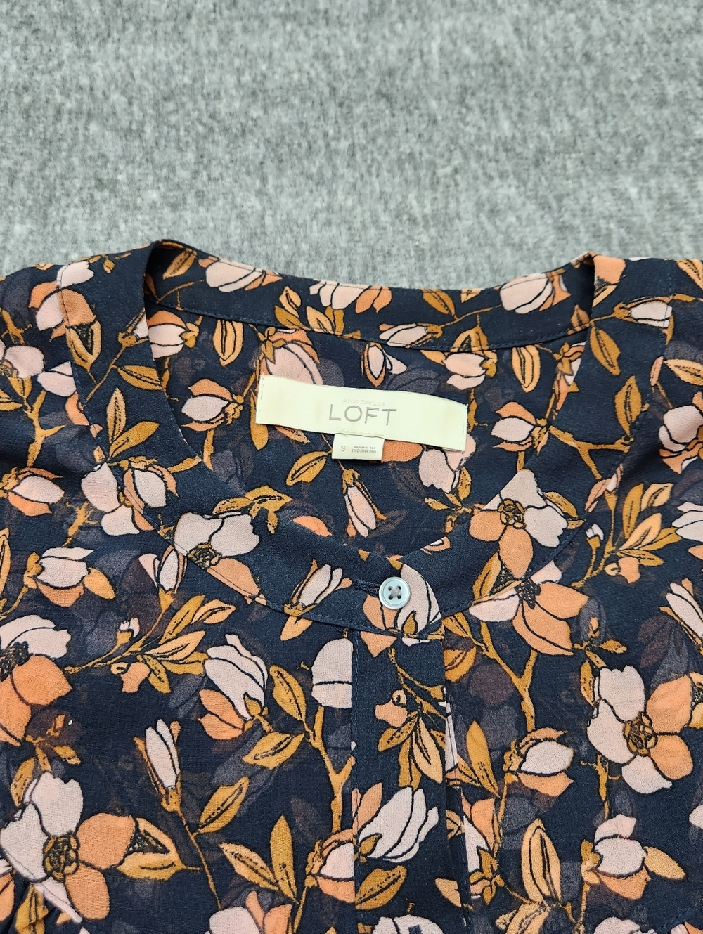 LOFT Floral Blouse Womens Small Navy Long Sleeve Flowy Top - Picture 4 of 7